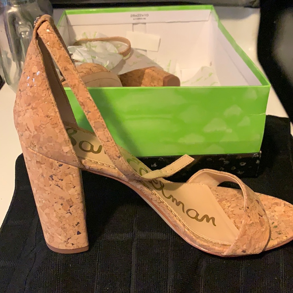 Sandal